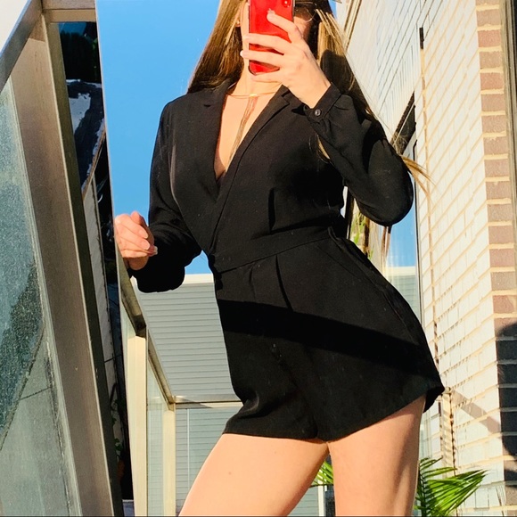 Forever 21 Long Sleeves V-Neck Black Classy Romper - Picture 13 of 15